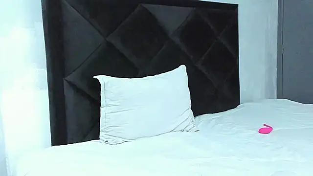 Dancelwashington online show from February 9, 4:57 am