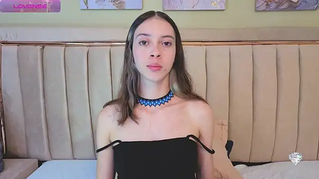 sophiia grey 1 online show from October 25, 10:15 pm