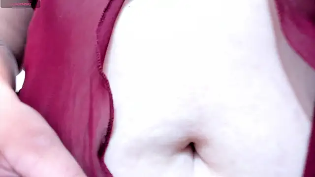 Snapshot of bonnyy26 chatting on October 18, 9:21 am bonnyy26 online show from October 18, 9:21 am