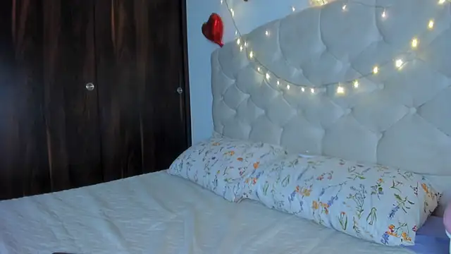 Snapshot of ChanellGV chatting on February 12, 11:41 pm ChanellGV online show from February 12, 11:41 pm