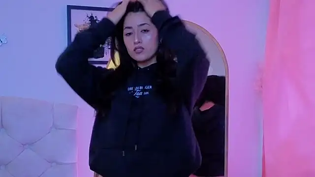 Snapshot of ChanellGV chatting on November 19, 10:32 pm ChanellGV online show from November 19, 10:32 pm