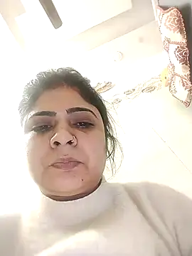 Husnpari20 online show from December 20, 9:32 am