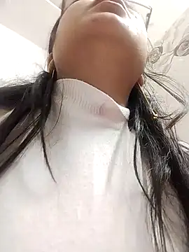 Husnpari20 online show from December 25, 1:30 pm