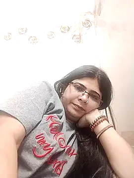 Husnpari20 online show from January 1, 5:11 pm