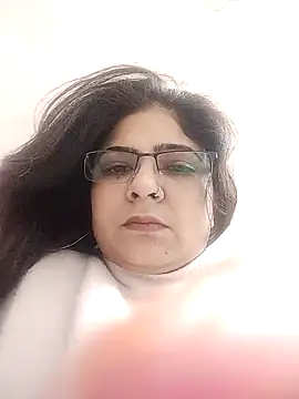 Husnpari20 online show from January 3, 5:39 am