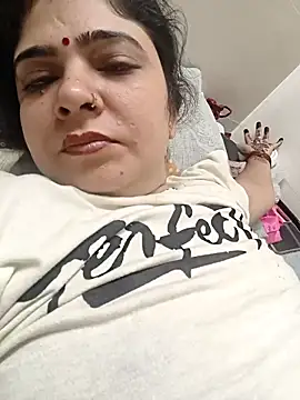 Husnpari20 online show from October 11, 5:00 pm