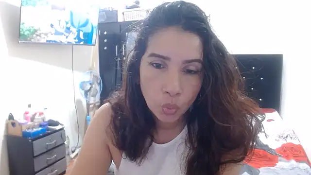 Snapshot of Ainhoa-hot chatting on July 30, 4:11 am Ainhoa-hot online show from July 30, 4:11 am