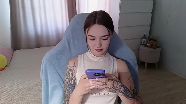 kate leoo online show from May 23, 12:09 pm