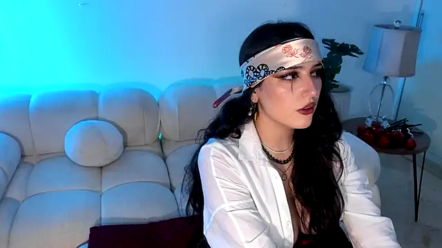 freya bella  online show from October 3, 9:06 am