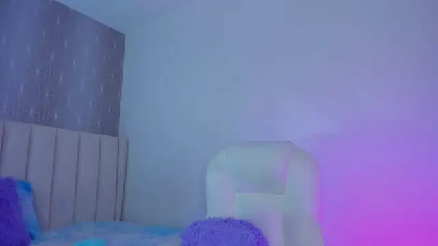 Snapshot of MiissCharlotte chatting on November 20, 3:39 am MiissCharlotte online show from November 20, 3:39 am