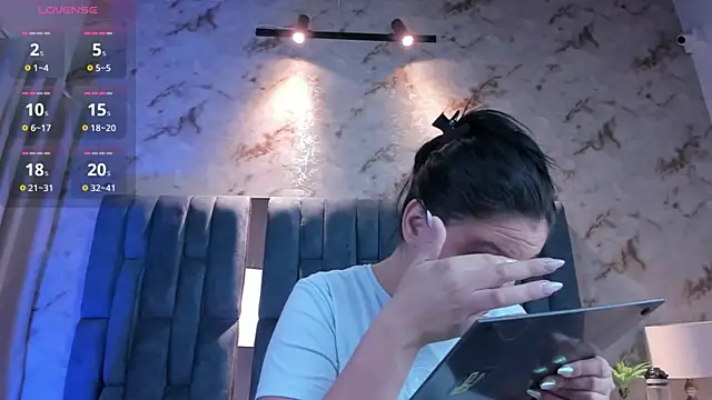 Arii Vga online show from November 2, 5:10 am