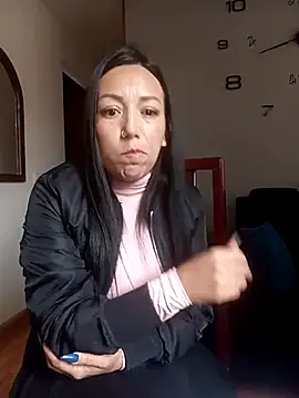 Snapshot of Laura_martin_ chatting on March 7, 8:44 pm Laura martin online show from March 7, 8:44 pm