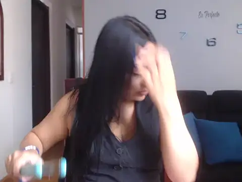 Snapshot of Laura_martin_ chatting on March 11, 8:09 pm Laura martin online show from March 11, 8:09 pm