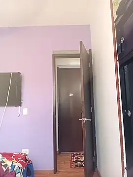 Snapshot of Laura_martin_ chatting on December 15, 12:09 pm Laura martin online show from December 15, 12:09 pm