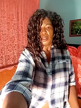 Snapshot of TALLNSEXY48 chatting on November 1, 1:29 am TALLNSEXY48 online show from November 1, 1:29 am