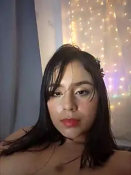 Juanelopez1 online show from December 2, 6:09 am