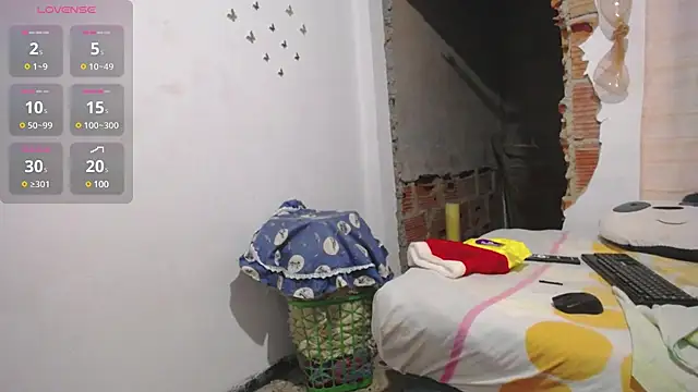 Snapshot of Stepmom_slut_50 chatting on December 24, 11:11 pm Stepmom slut 50 online show from December 24, 11:11 pm