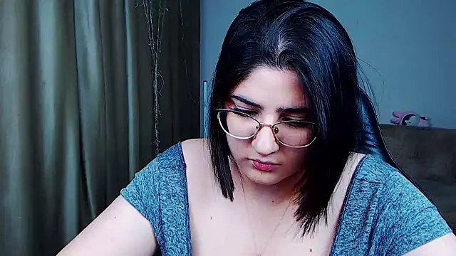 Snapshot of Crazy_Bunya chatting on December 6, 1:44 pm Crazy Bunya online show from December 6, 1:44 pm