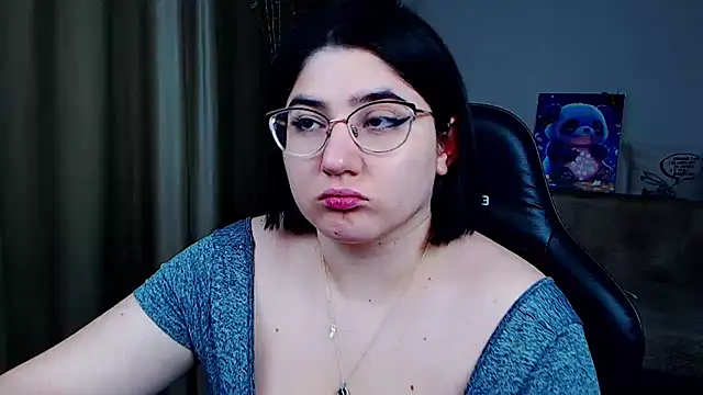 Snapshot of Crazy_Bunya chatting on December 14, 2:21 pm Crazy Bunya online show from December 14, 2:21 pm