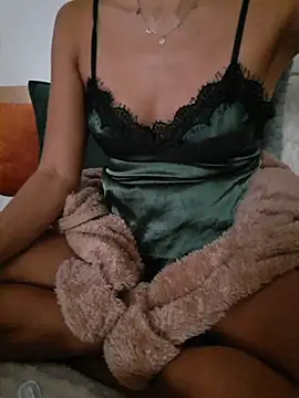 SexyErola27 online show from May 9, 9:14 am