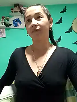 emilypoppy3 online show from February 13, 1:48 pm