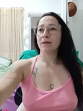 emilypoppy3 online show from May 29, 7:12 pm