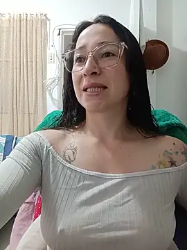 emilypoppy3 online show from June 5, 8:03 pm