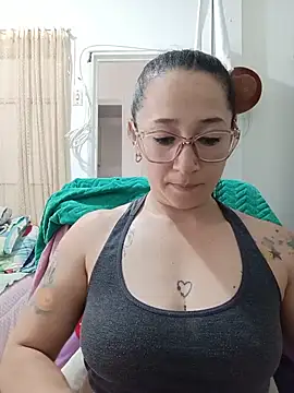 emilypoppy3 online show from June 10, 7:02 pm