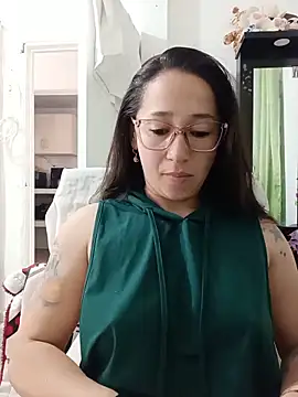 emilypoppy3 online show from June 19, 7:17 pm