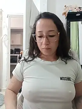 emilypoppy3 online show from June 30, 7:37 pm