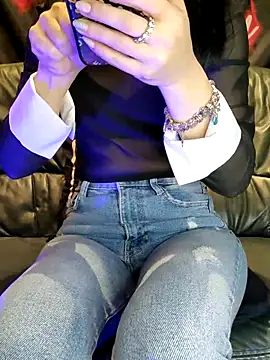 Melody87 online show from February 23, 5:50 pm