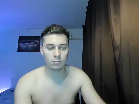 Snapshot of Dreamboy24 chatting on January 14, 10:36 pm Dreamboy24 online show from January 14, 10:36 pm