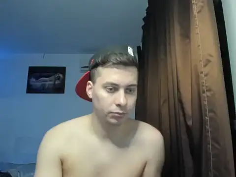 Snapshot of Dreamboy24 chatting on January 18, 3:49 pm Dreamboy24 online show from January 18, 3:49 pm