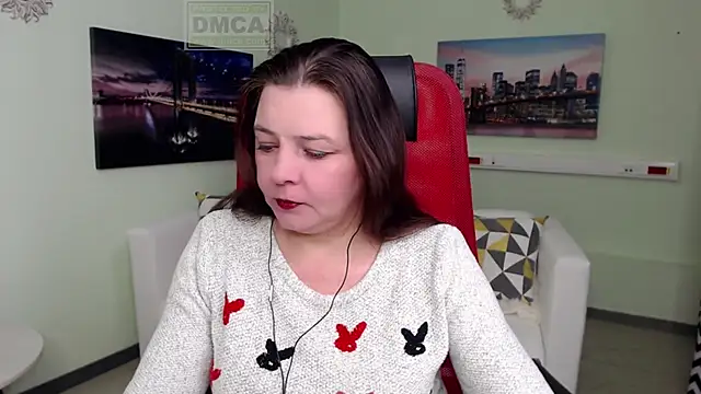 Lily flower7 online show from February 9, 8:29 am