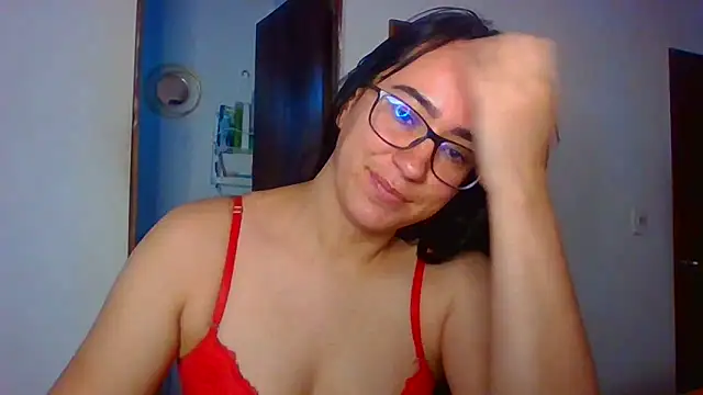 Snapshot of brittanycheeks chatting on February 9, 10:00 pm brittanycheeks online show from February 9, 10:00 pm