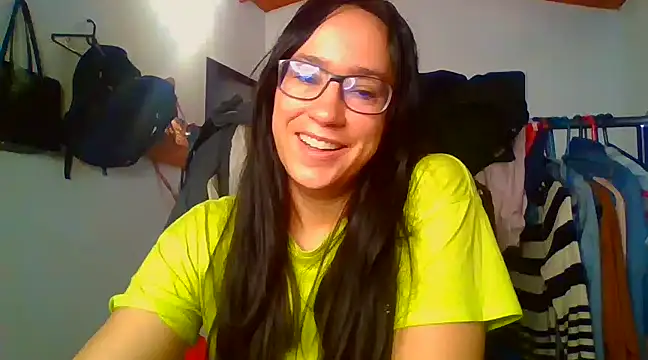Snapshot of brittanycheeks chatting on March 18, 3:42 pm brittanycheeks online show from March 18, 3:42 pm