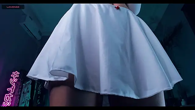 Snapshot of MelissaTetris chatting on November 28, 10:18 am MelissaTetris online show from November 28, 10:18 am