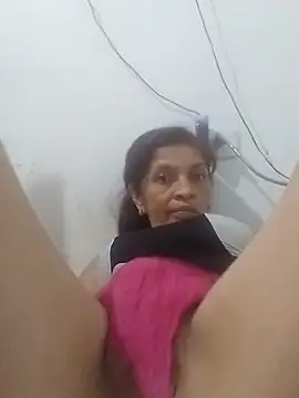 Snapshot of soltrinidad chatting on November 27, 11:40 pm soltrinidad online show from November 27, 11:40 pm