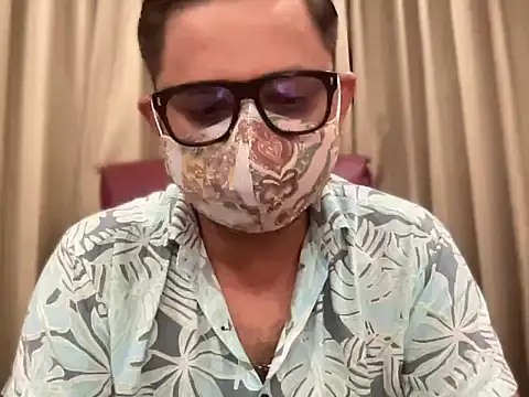 Snapshot of slavekinky001 chatting on September 10, 6:41 pm slavekinky001 online show from September 10, 6:41 pm