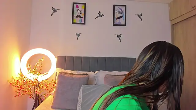 im sarah34 online show from December 14, 5:58 pm