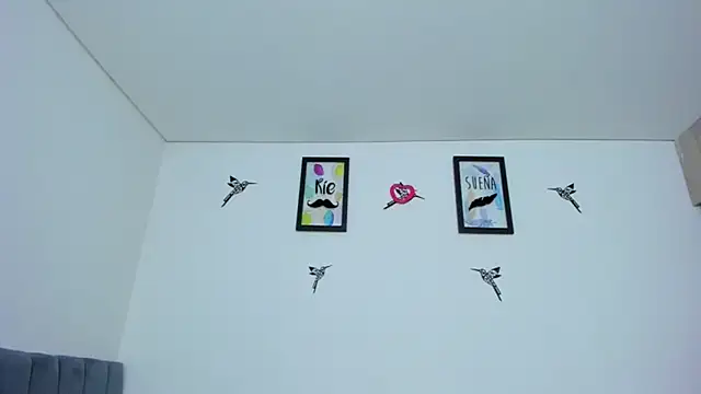 Snapshot of im_sarah34 chatting on December 14, 7:03 am im sarah34 online show from December 14, 7:03 am