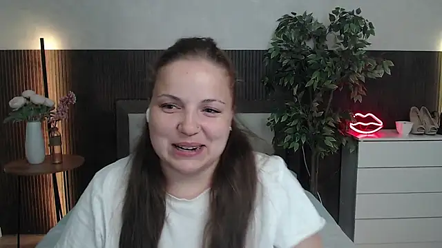Snapshot of Crazyy_girl_ chatting on July 15, 2:22 pm Crazyy girl online show from July 15, 2:22 pm
