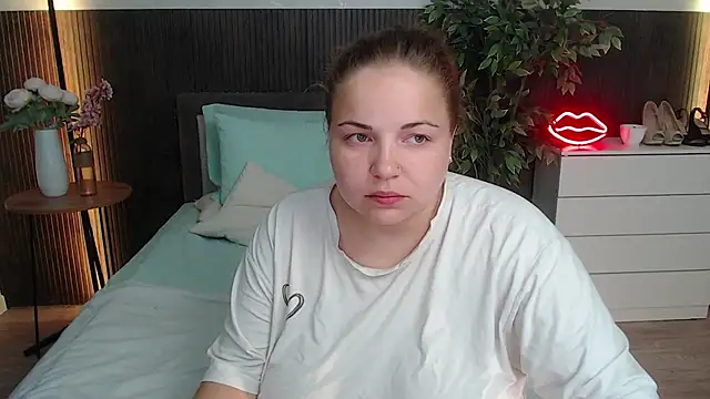 Snapshot of Crazyy_girl_ chatting on August 3, 1:26 am Crazyy girl online show from August 3, 1:26 am
