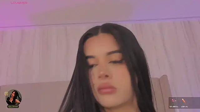 kaylarossi online show from May 21, 7:43 pm