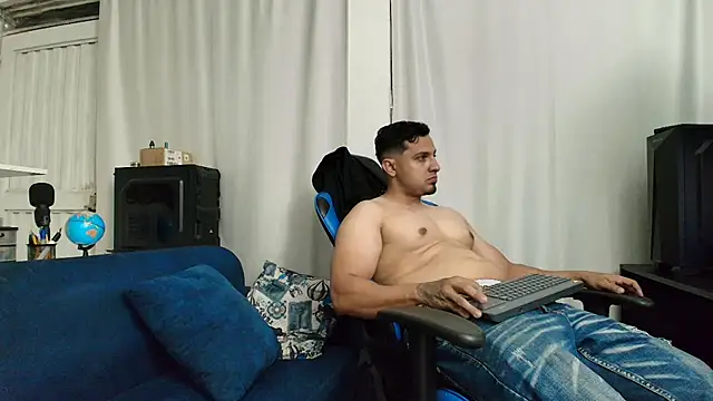 hott dicks online show from April 10, 11:09 pm