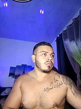 Snapshot of Naughty_Charly chatting on September 15, 12:21 am Naughty Charly online show from September 15, 12:21 am