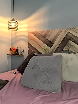 Snapshot of EmmilyBrant chatting on January 9, 4:19 am EmmilyBrant online show from January 9, 4:19 am