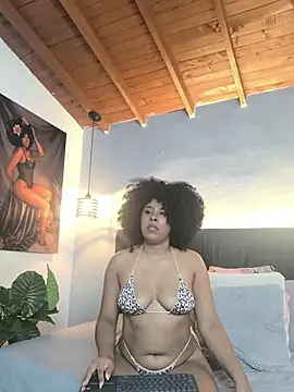 EmmilyBrant online show from July 16, 11:22 pm
