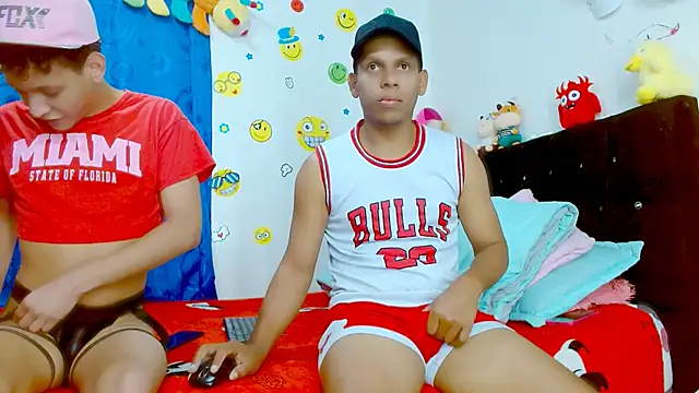 drew and arion online show from February 9, 10:54 pm