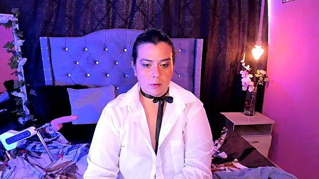 Snapshot of martina_foxy_ chatting on February 19, 2:34 pm martina foxy online show from February 19, 2:34 pm